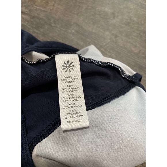 Athleta Shorts Size M - Picture 3 of 9